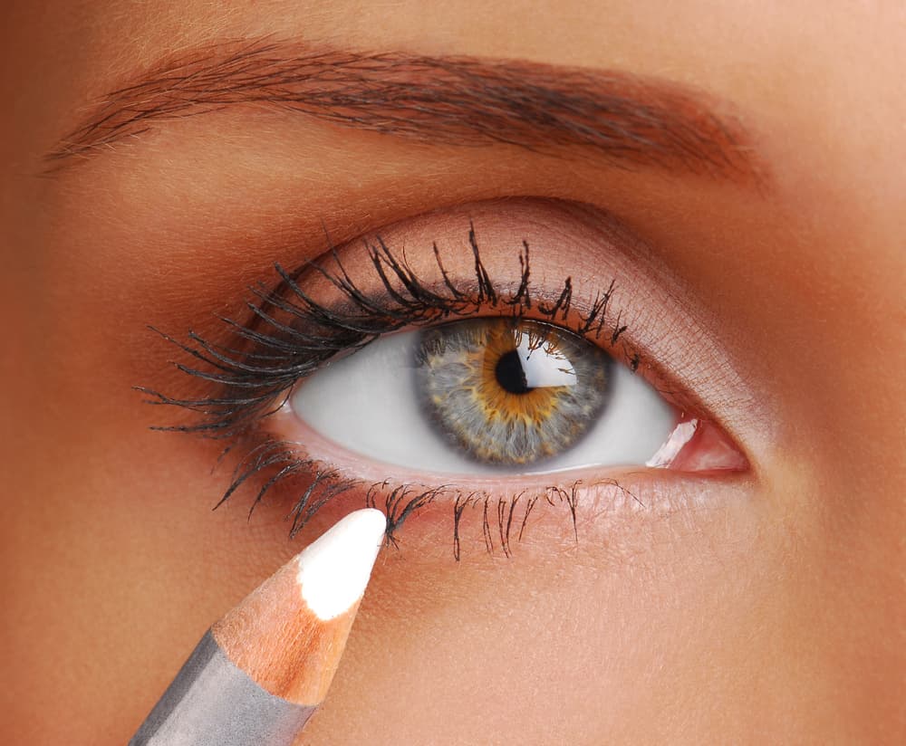 10 Makeup Hacks Every Busy Woman Needs to Know