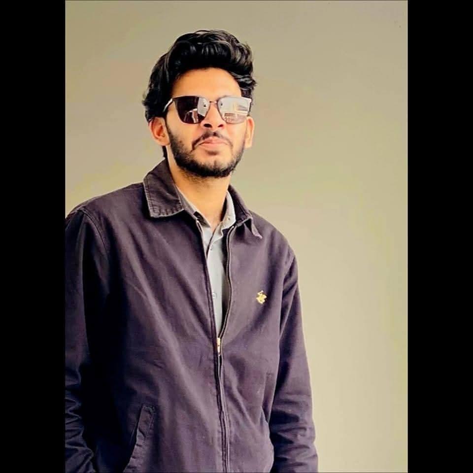 Azwad Abrar - পণ্য ডিজাইনার