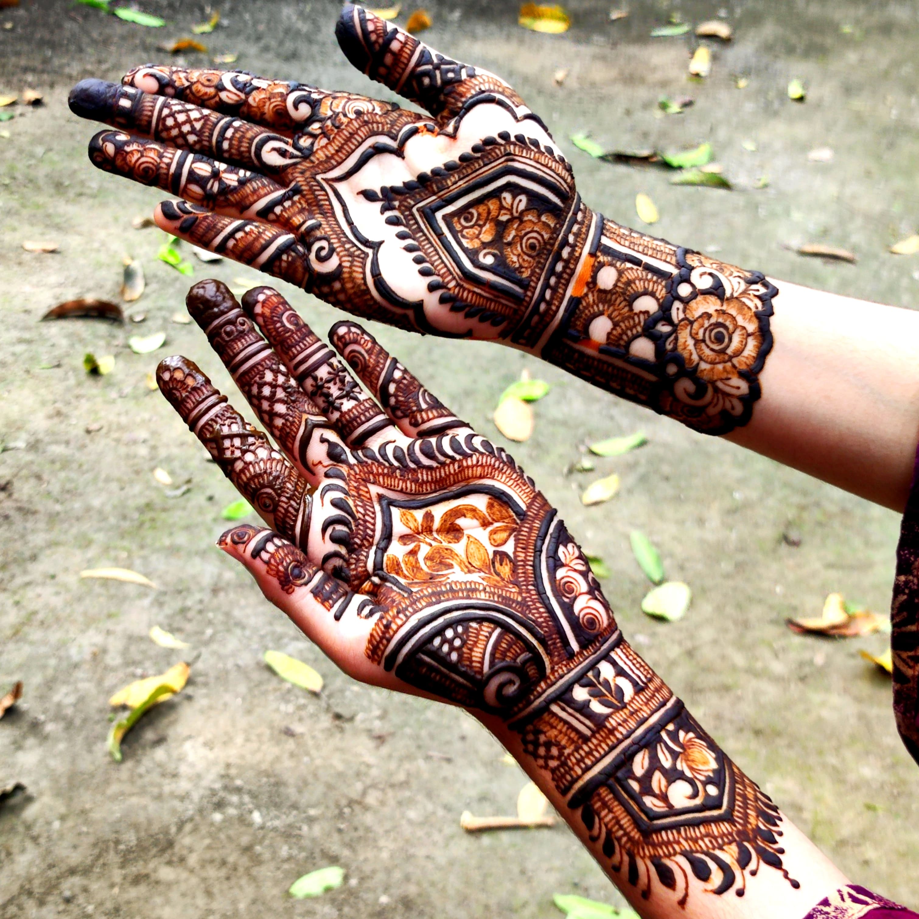 Nazibah Tanzin Emu - হেনা / মেহেদী শিল্পী