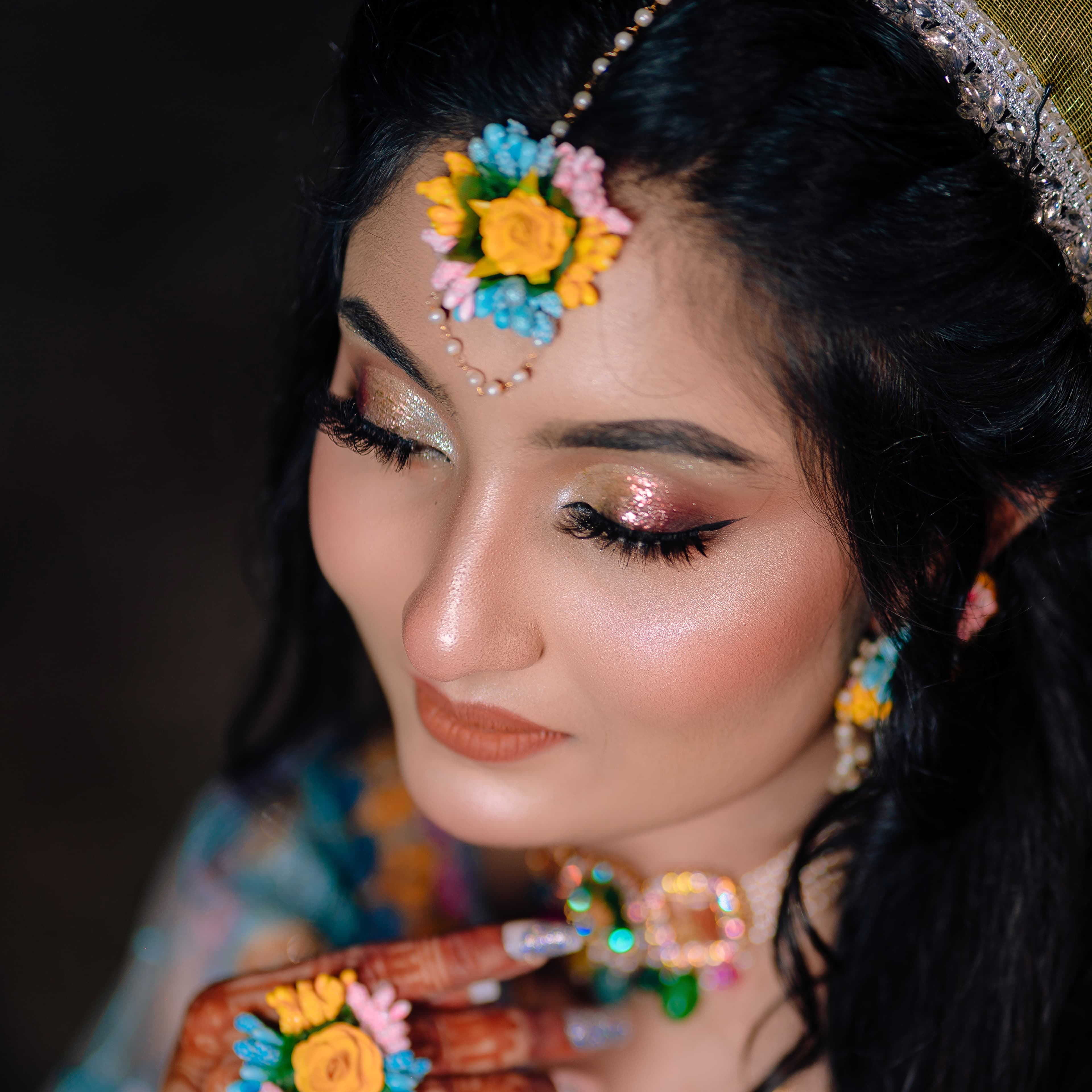 নির্জন - মেকআপ আর্টিস্ট