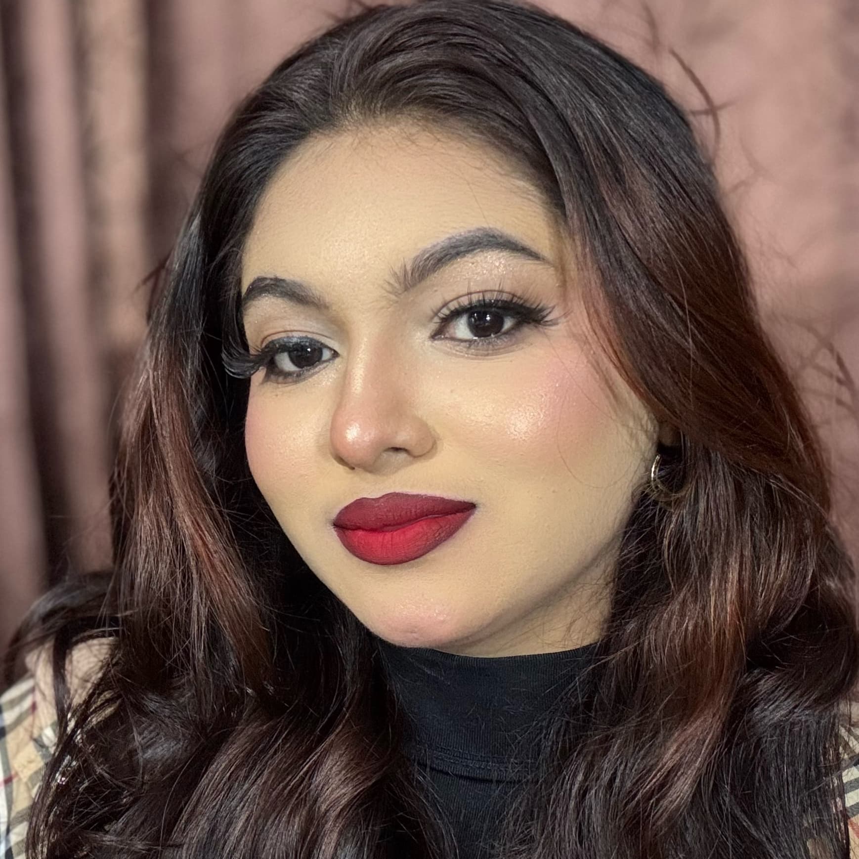 Tanisha mohsin - মেকআপ আর্টিস্ট