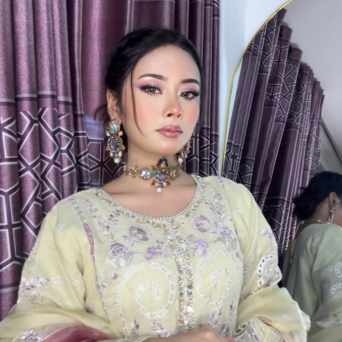 Bibi Morium Dipa - মেকআপ আর্টিস্ট
